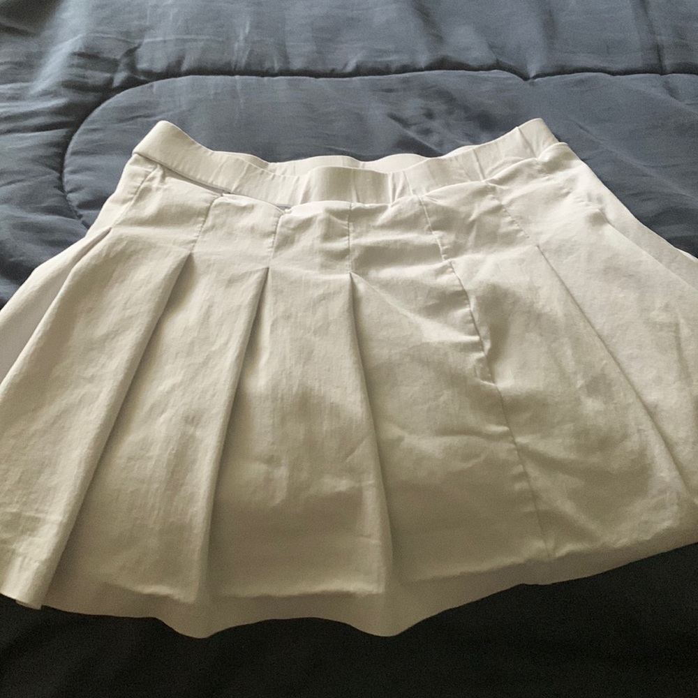 White skirt from forever 21